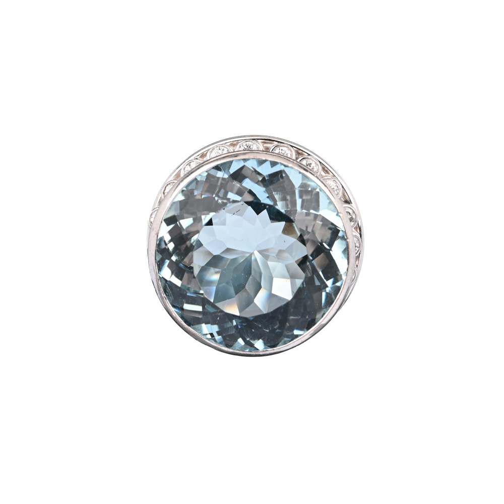 Ring, Aquamarin ca. 18 ct, 21 Brillanten ca. 0,63 ct, WG585 ca. 15,0 g, Ringweite 54 Ring, Aquamarin ca. 18 ct, 21 Brillanten ca. 0,63 ct, WG585 ca. 15,0 g, Ringweite 54
