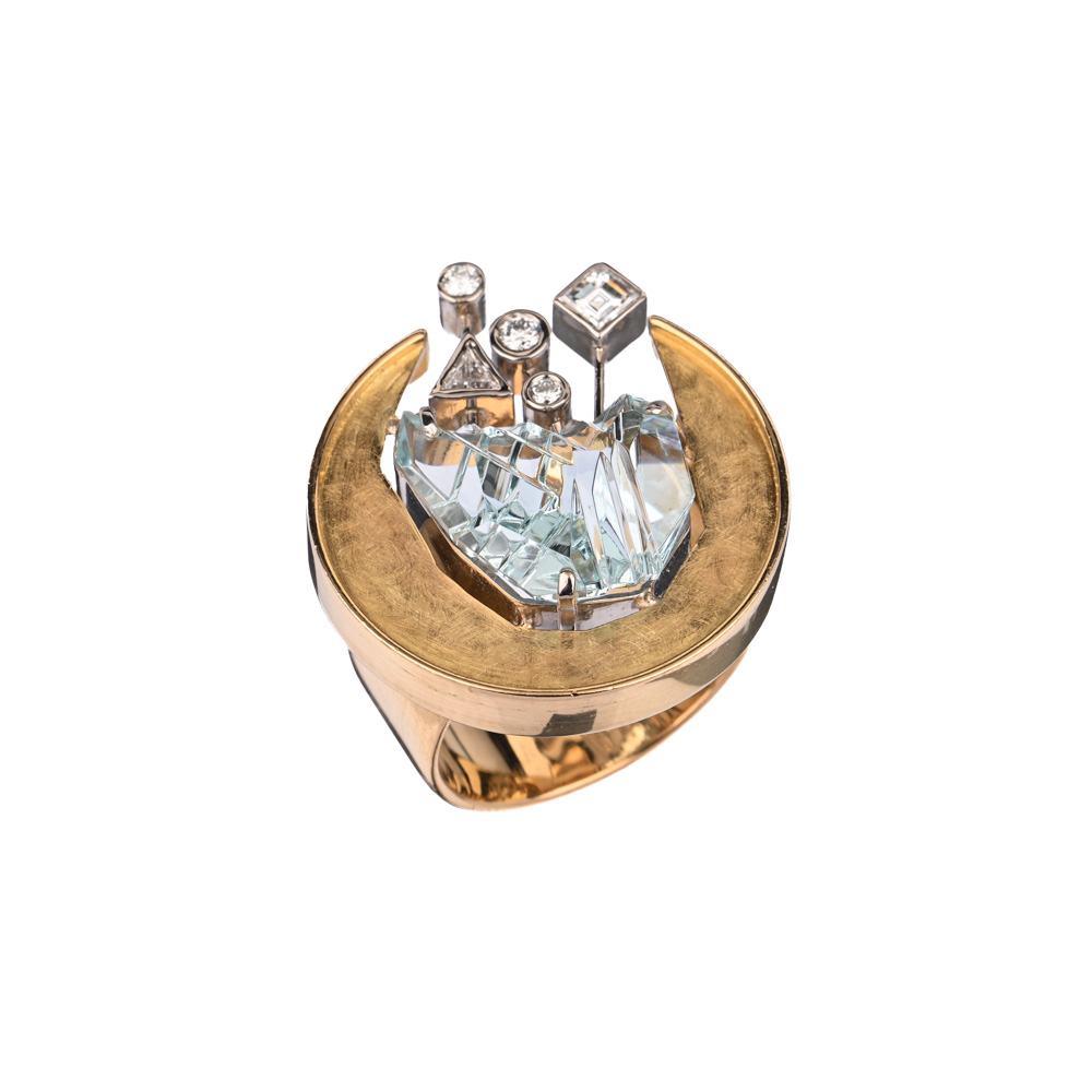 Ring, Aquamarin ca. 14,6 x 11,6 x 5,2 mm, 5 Diamanten/Brillanten ca. 0,32 ct, BiC750 ca. 15,2 g, Ringweite 53, Meistermarke DS?