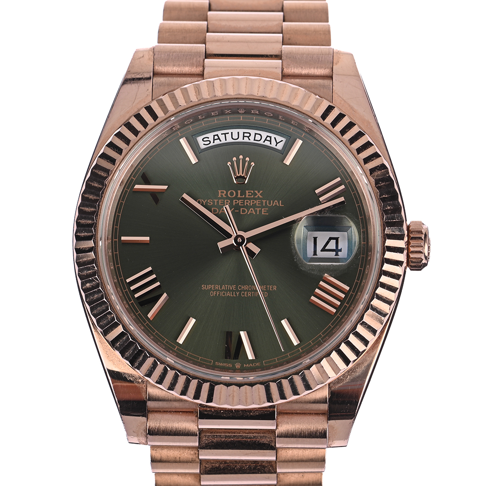 1 Rolex Day-Date 40 Everose, olivgr. Ziffernbl., Ref: 228235