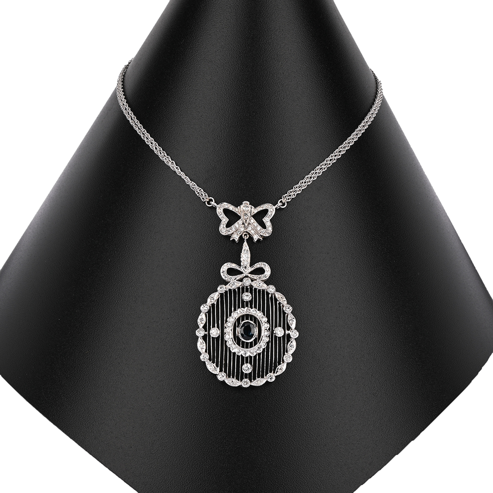 Collier, Saphir, Diamanten, WG750 ca. 16,8 g, Länge ca. 43,5 cm