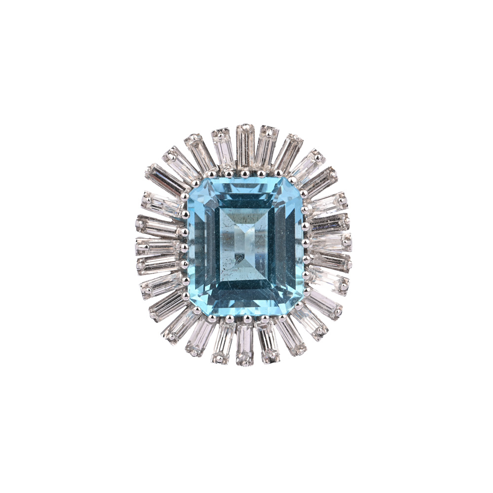 Ring, Topas ca. 13,6 x 11,3 mm, 28 Diamanten im Baguette-Schliff ca. 2,8 ct, WG585 ca. 9,3 g, Ringweite 53
