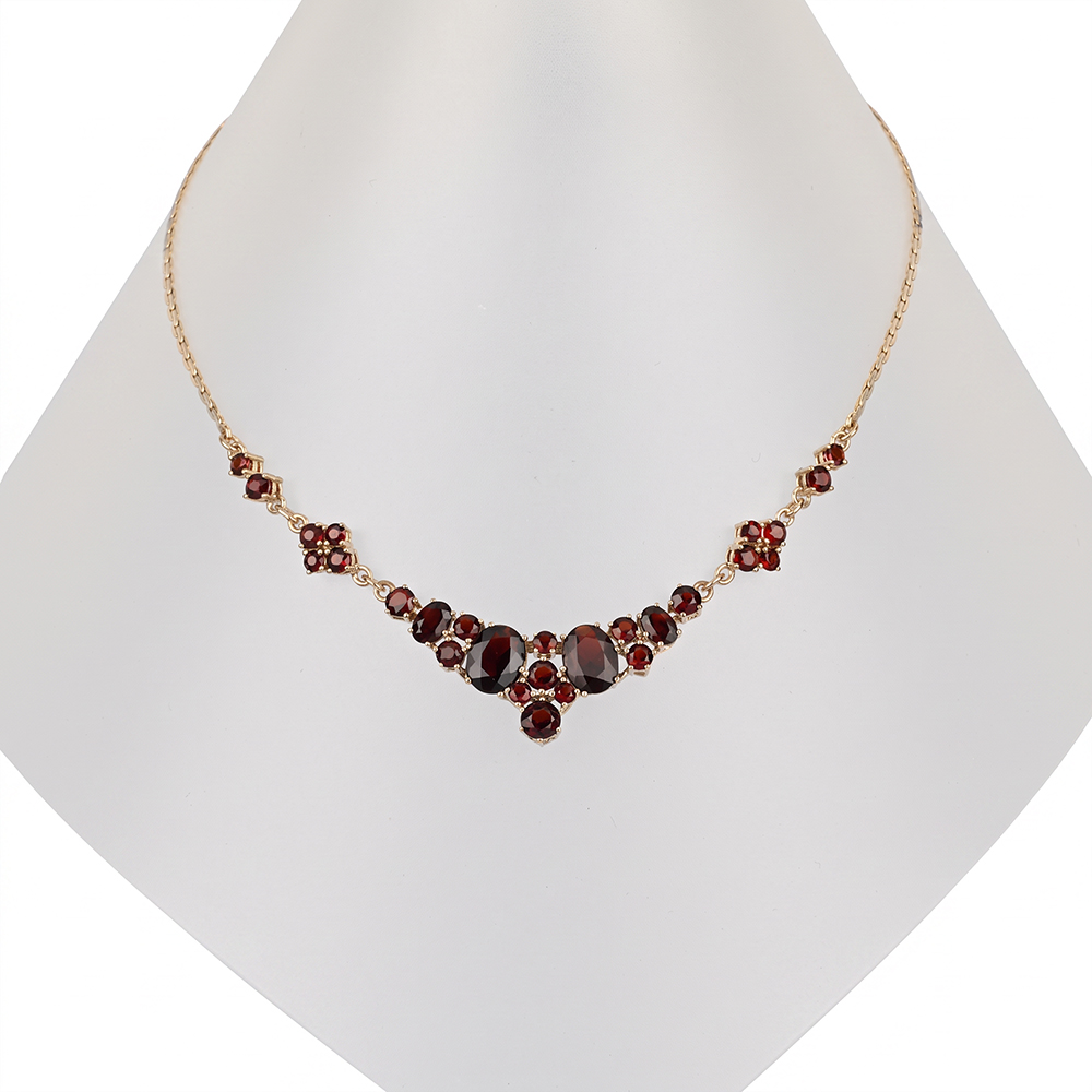 Granat-Collier, G333 ca. 9,7 g, Länge ca. 42 cm