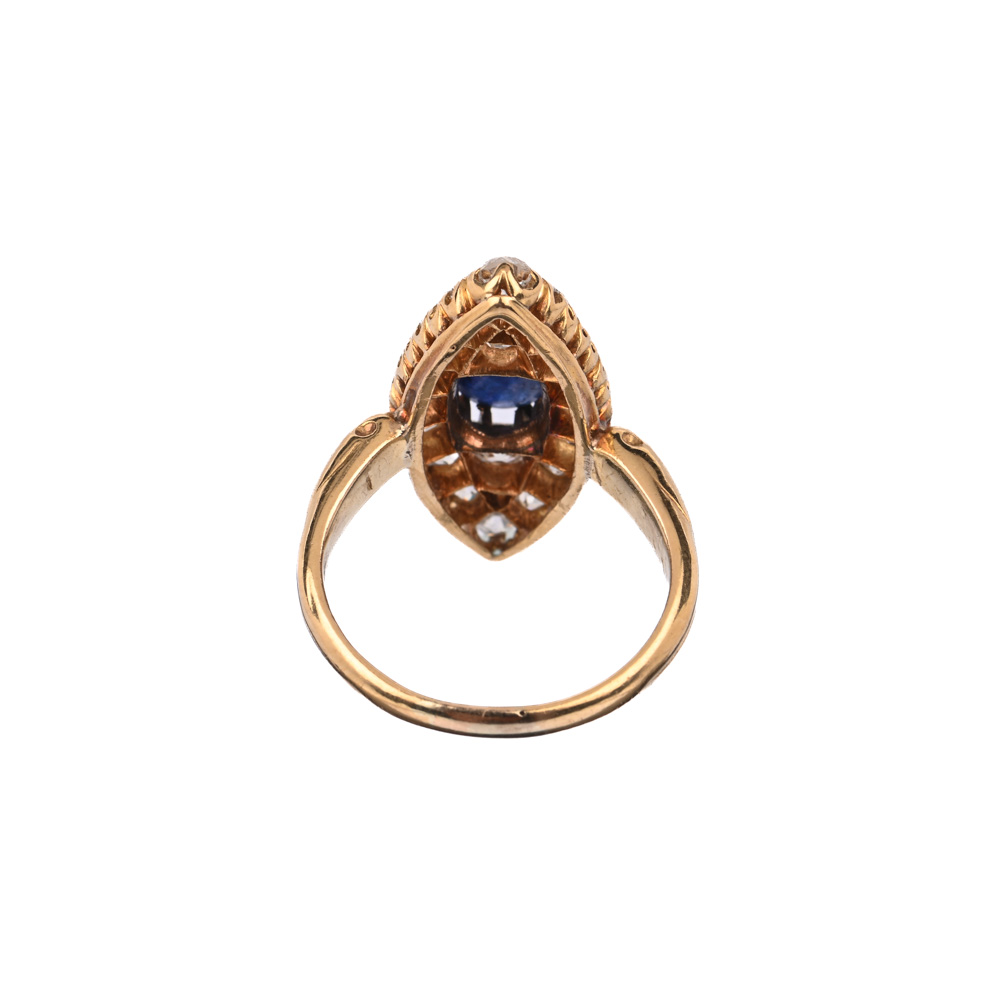 Ring, ca. 0,92 ct, 20 Diamanten ca. 1,80 ct, G750 ca. 6,4 g, Ringweite 54