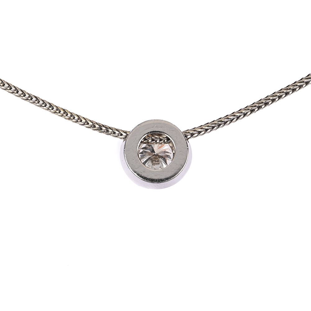 Collier mit Anhänger, Brillant ca. 1,30 ct, WG585 ca. 13,3 g, Länge ca. 40 cm