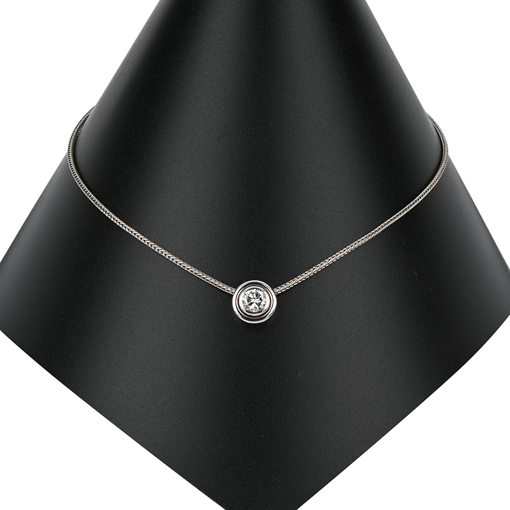 Collier mit Anhänger, Brillant ca. 1,30 ct, WG585 ca. 13,3 g, Länge ca. 40 cm