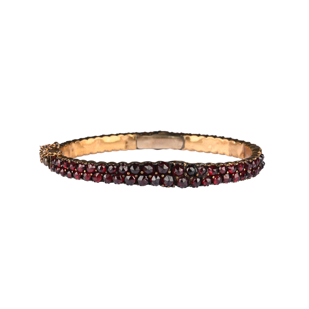 Antiker Granat-Armreif um 1900 Antiker Granat-Armreif um 1900