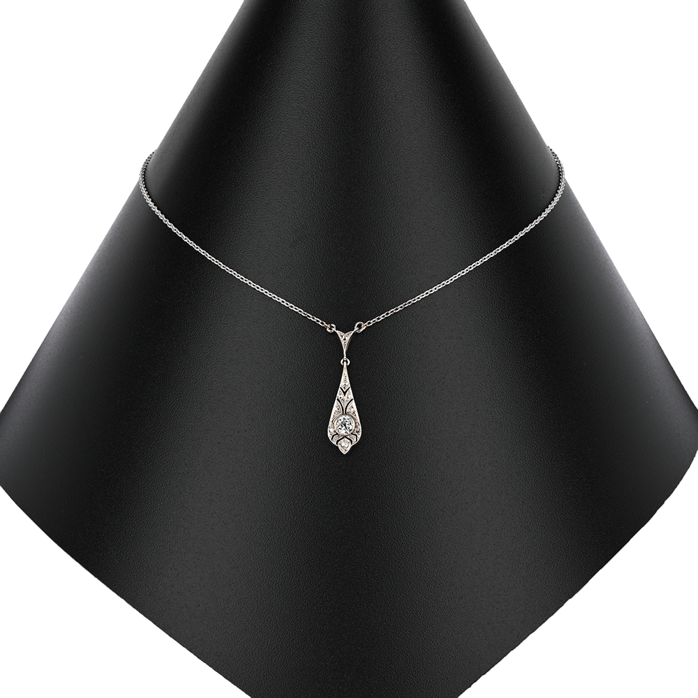 Collier "Art Déco", Altschliff-Brillant ca. 0,26 ct, WG585 ca. 3,6 g, Länge ca. 46 cm
